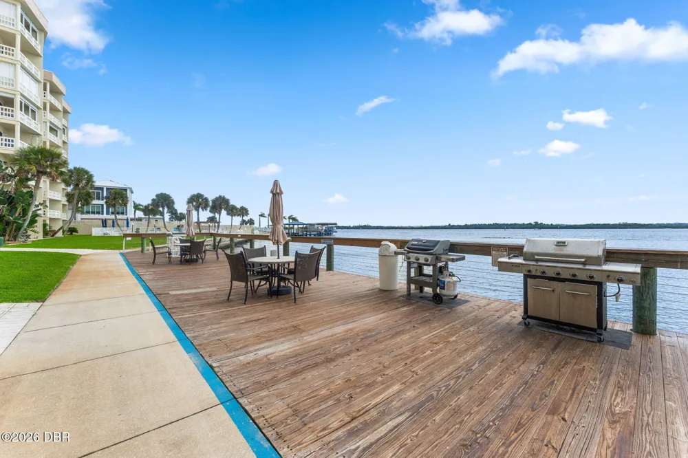 3606 S Peninsula Drive ##102 Port Orange, FL 32127