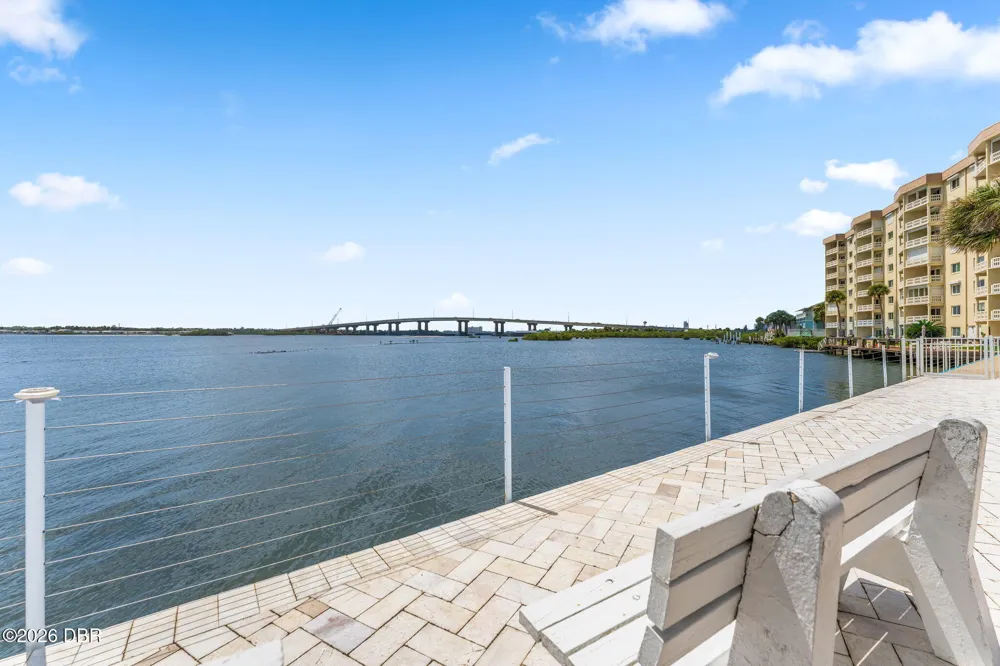 3606 S Peninsula Drive ##102 Port Orange, FL 32127