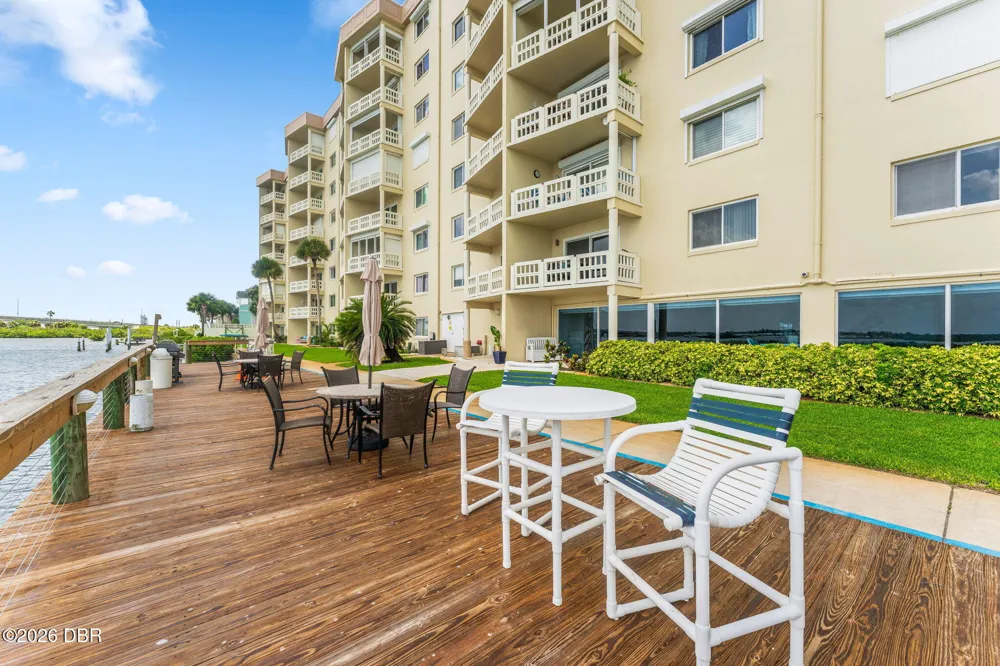 3606 S Peninsula Drive ##102 Port Orange, FL 32127