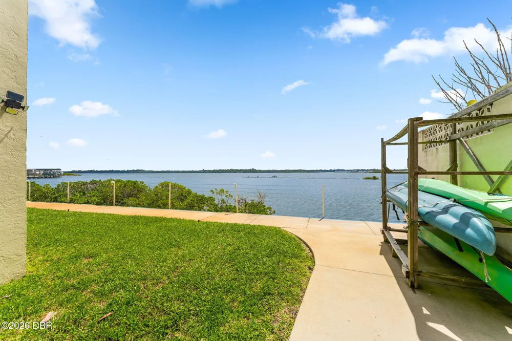 3606 S Peninsula Drive ##102 Port Orange, FL 32127