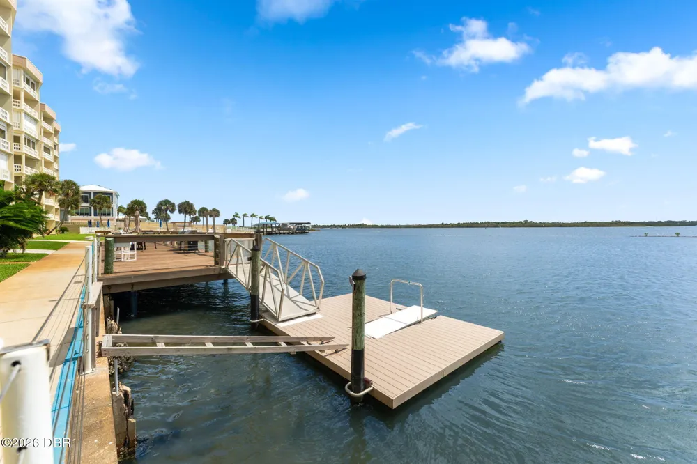 3606 S Peninsula Drive ##102 Port Orange, FL 32127