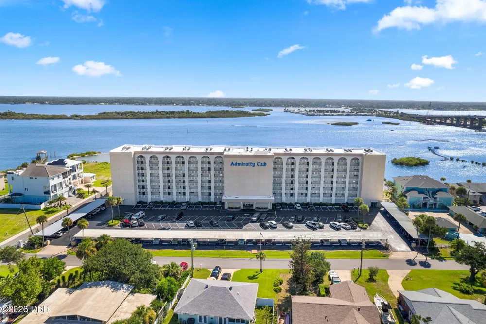 3606 S Peninsula Drive ##102 Port Orange, FL 32127