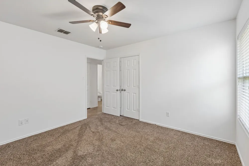 1336 Connie Street Burleson, TX 76028