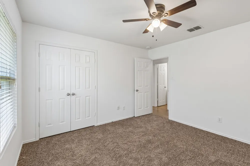 1336 Connie Street Burleson, TX 76028