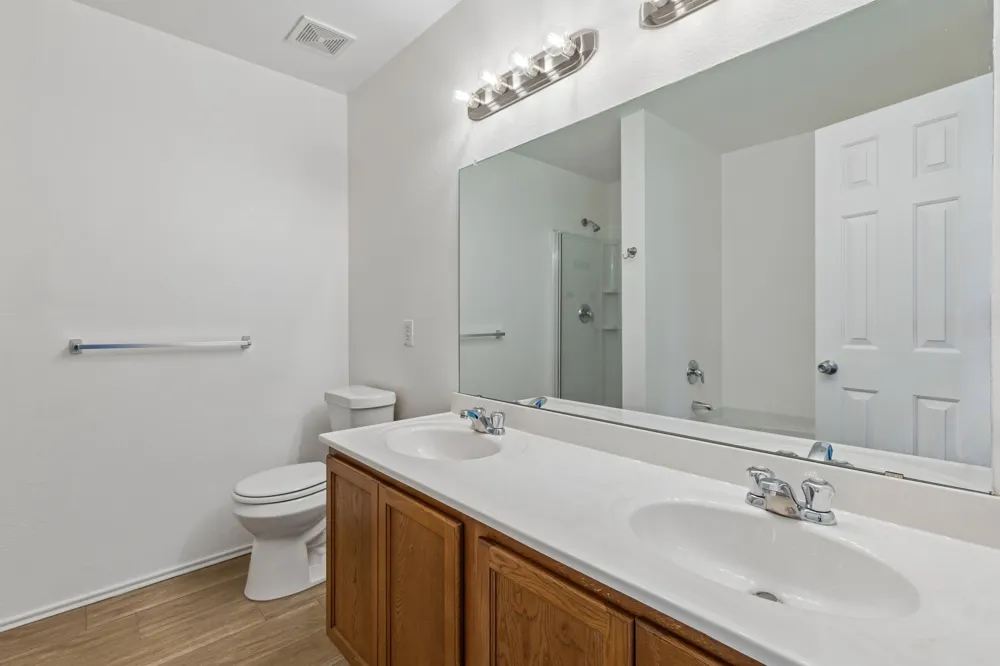 1336 Connie Street Burleson, TX 76028