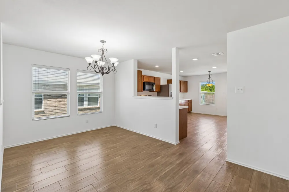 1336 Connie Street Burleson, TX 76028