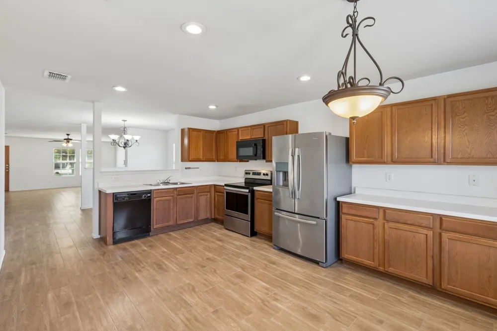 1336 Connie Street Burleson, TX 76028