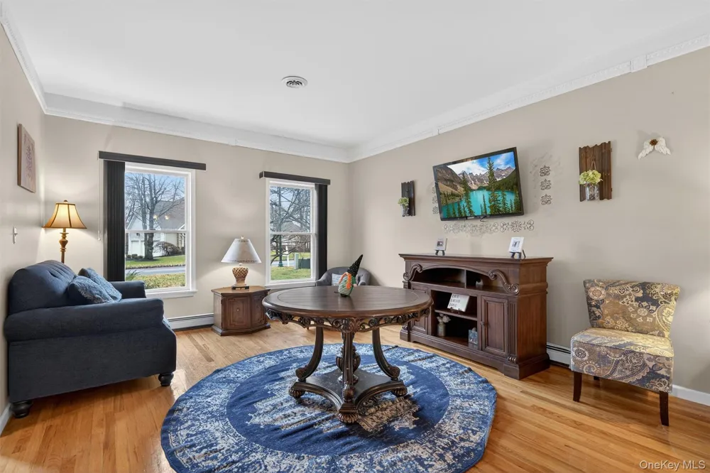 43 Greenwich Avenue Central Valley, NY 10917