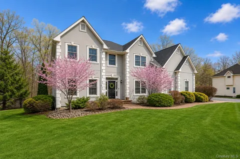 43 Greenwich Avenue