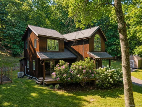 10 Dickman Farm Road