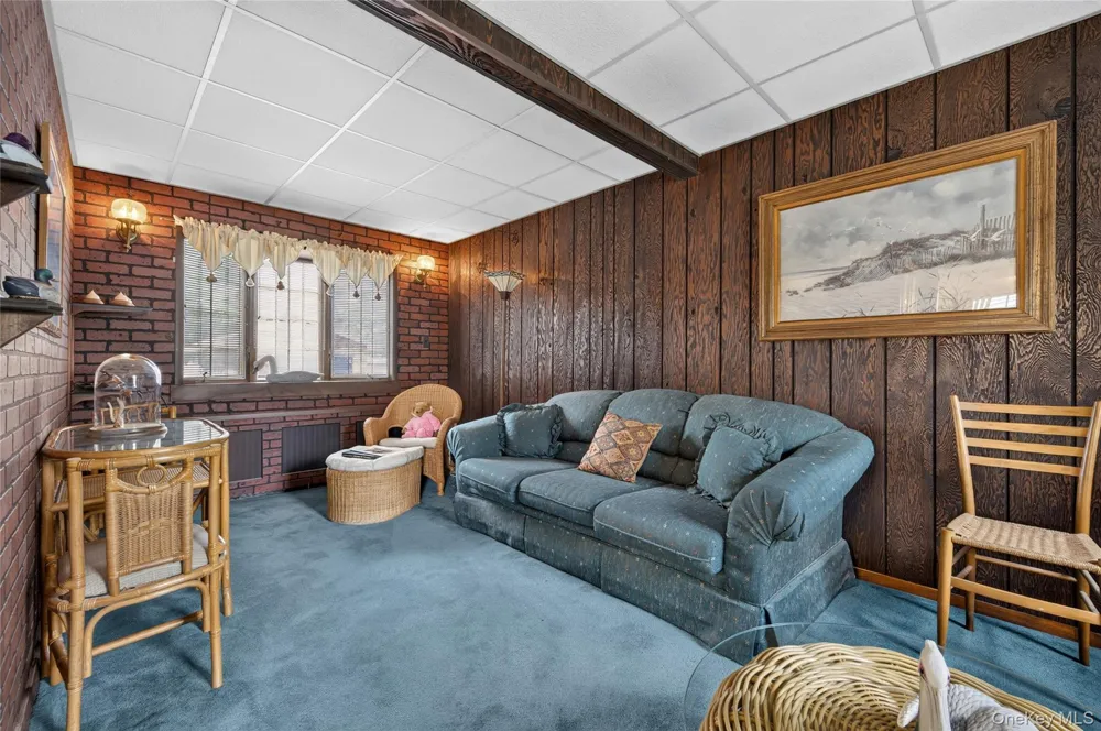 42 Cedar Street Islip, NY 11751