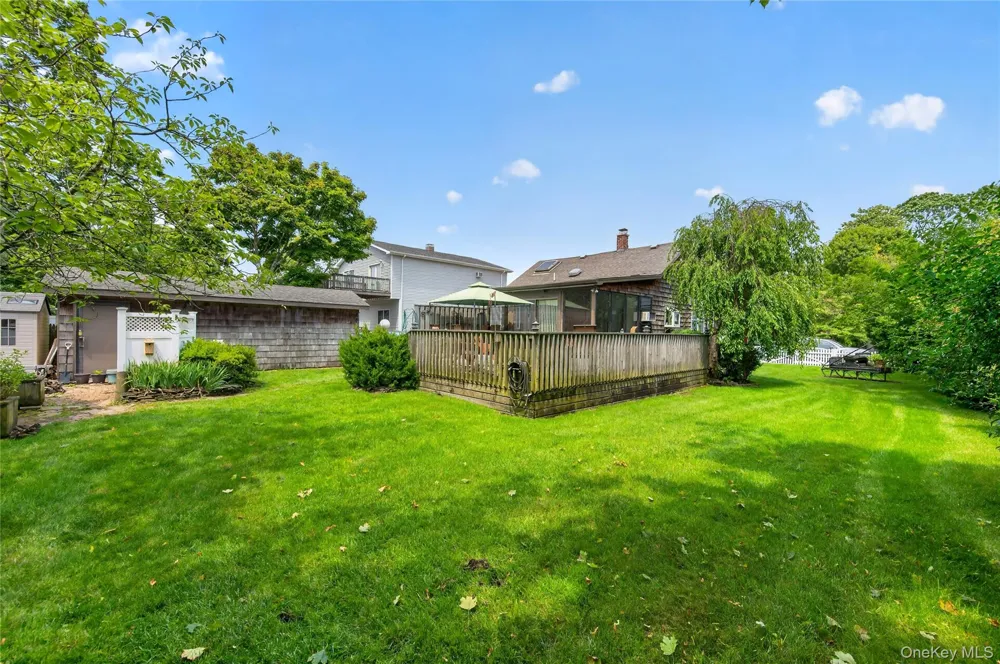 42 Cedar Street Islip, NY 11751