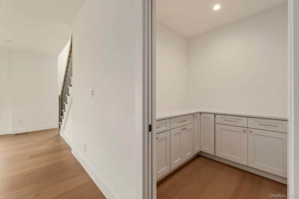555 Marian Court East Meadow, NY 11554