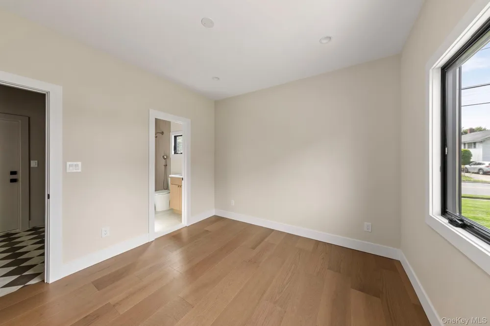 555 Marian Court East Meadow, NY 11554