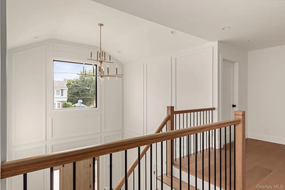 555 Marian Court East Meadow, NY 11554