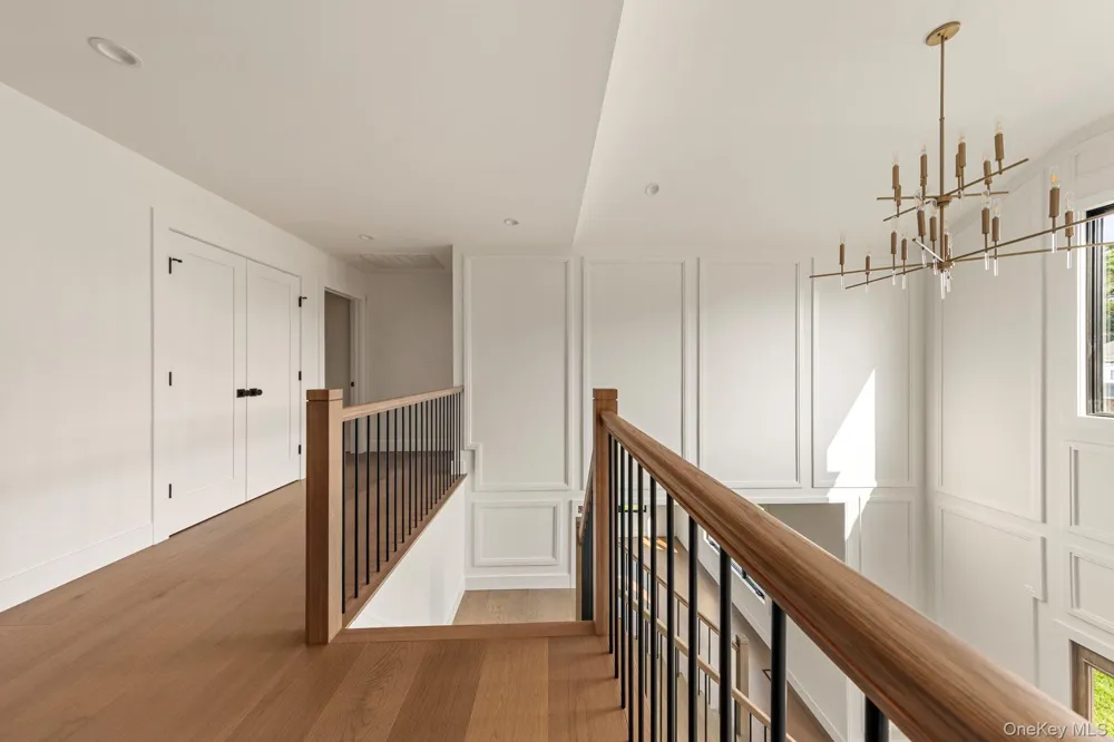 555 Marian Court East Meadow, NY 11554