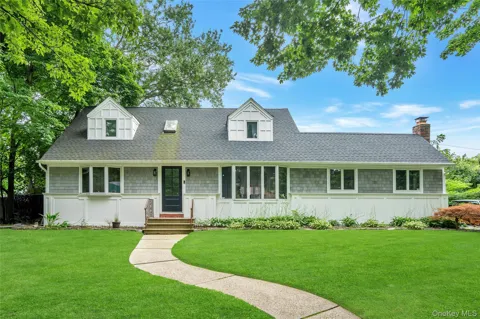 27 Middle Drive