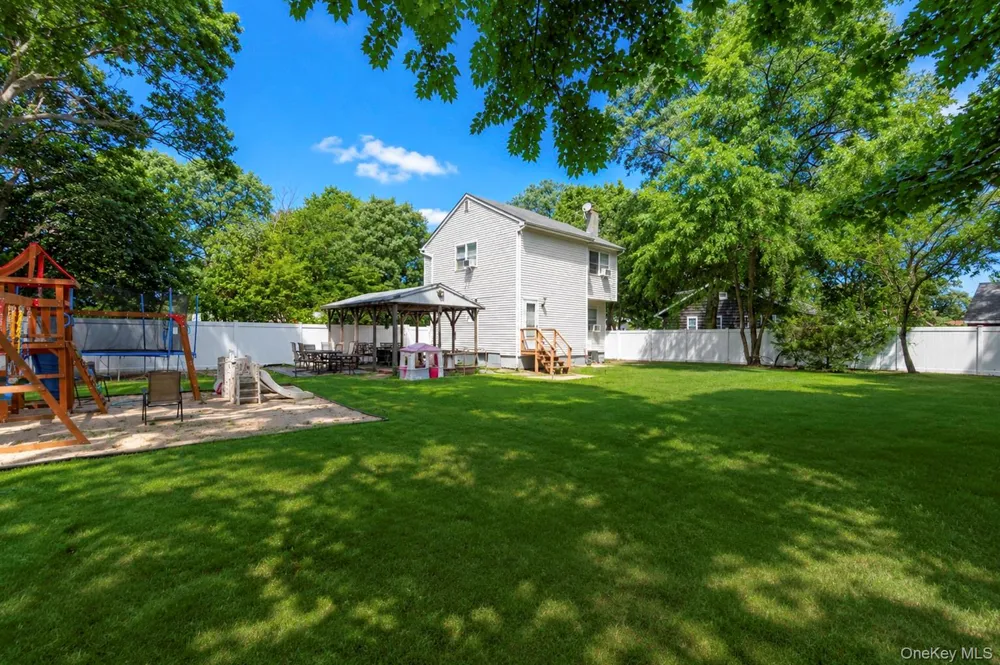 177 Magnolia Drive Selden, NY 11784