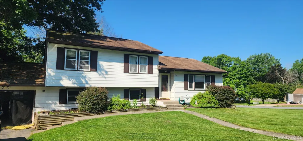 13 Amy Blooming Grove, NY 10992