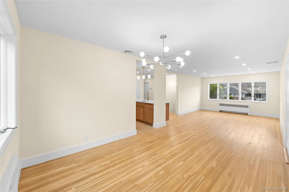 31 Cail Drive East Rockaway, NY 11518