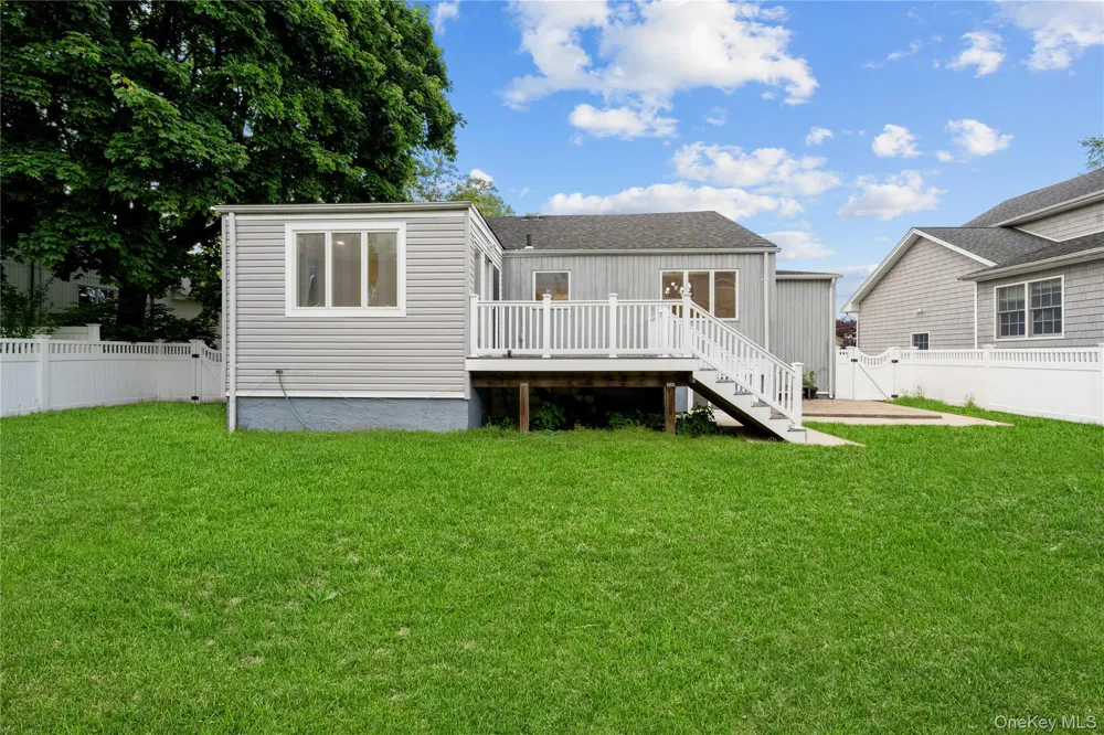 31 Cail Drive East Rockaway, NY 11518