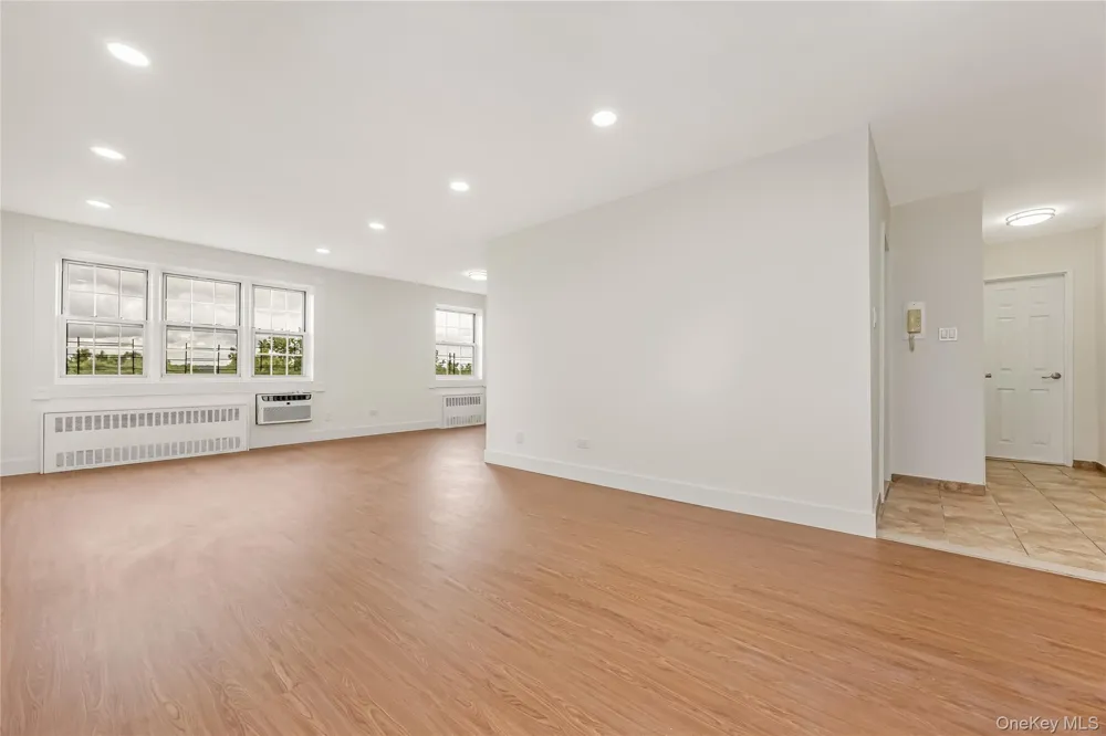 87-10 149th Avenue #5N Howard Beach, NY 11414