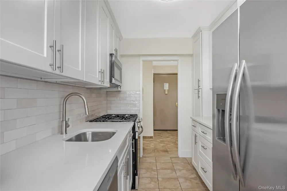 87-10 149th Avenue #5N Howard Beach, NY 11414