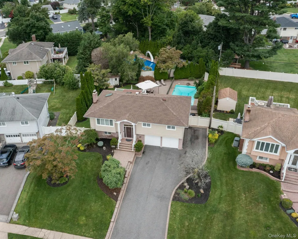 66 Harvest Lane Commack, NY 11725