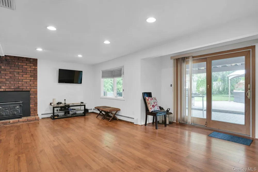66 Harvest Lane Commack, NY 11725