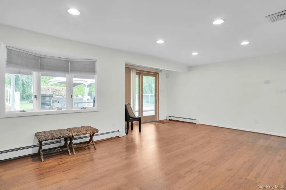 66 Harvest Lane Commack, NY 11725