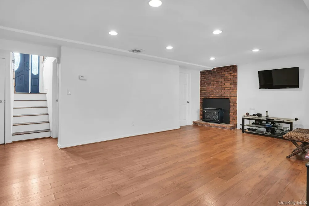 66 Harvest Lane Commack, NY 11725