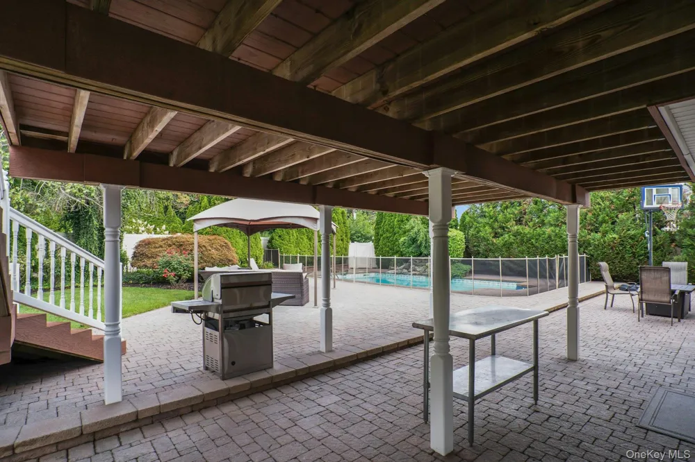 66 Harvest Lane Commack, NY 11725