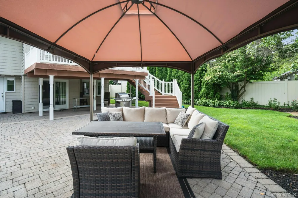 66 Harvest Lane Commack, NY 11725