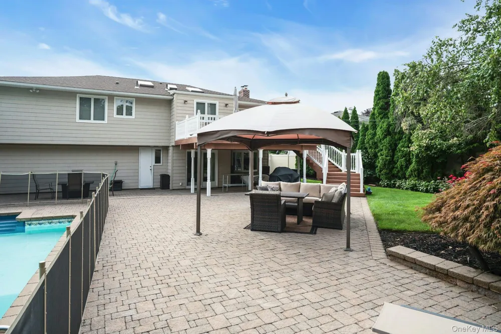 66 Harvest Lane Commack, NY 11725