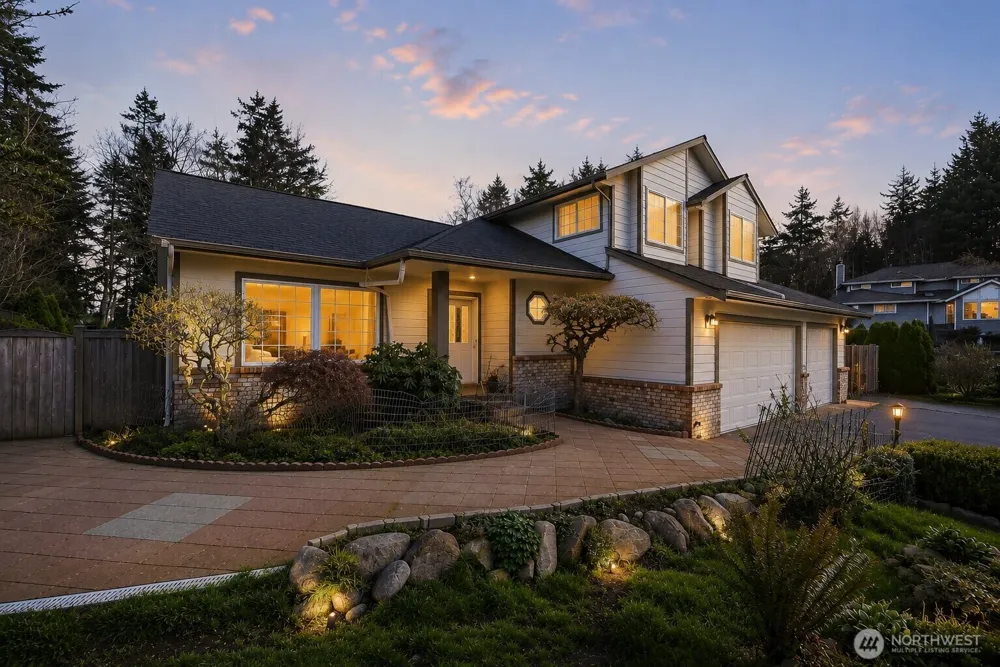 844 Holbeck Drive Camano Island, WA 98282