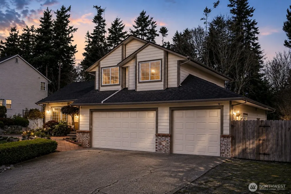 844 Holbeck Drive Camano Island, WA 98282
