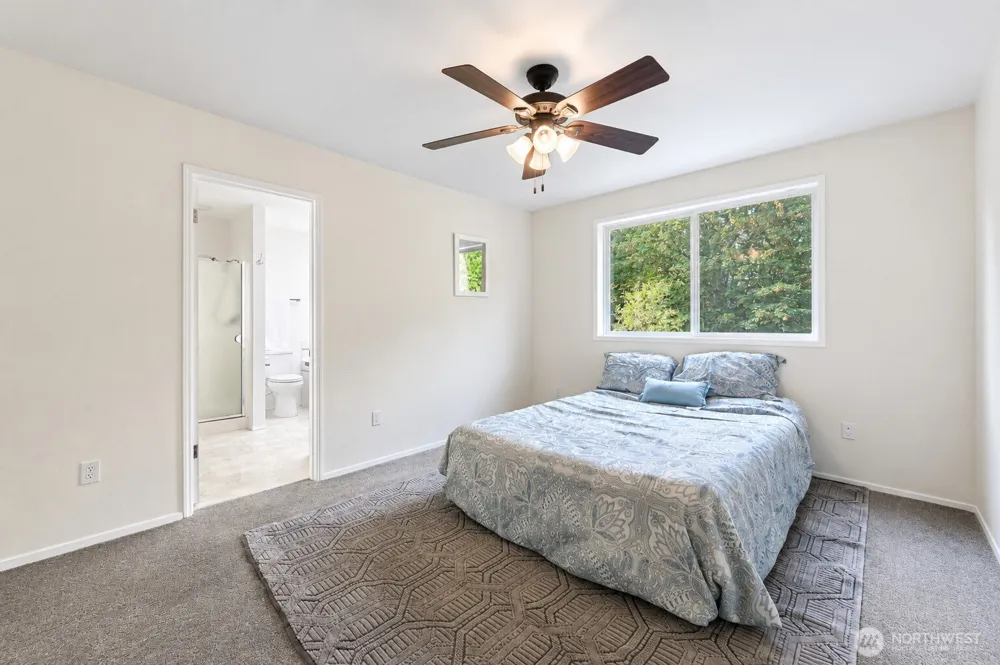 844 Holbeck Drive Camano Island, WA 98282