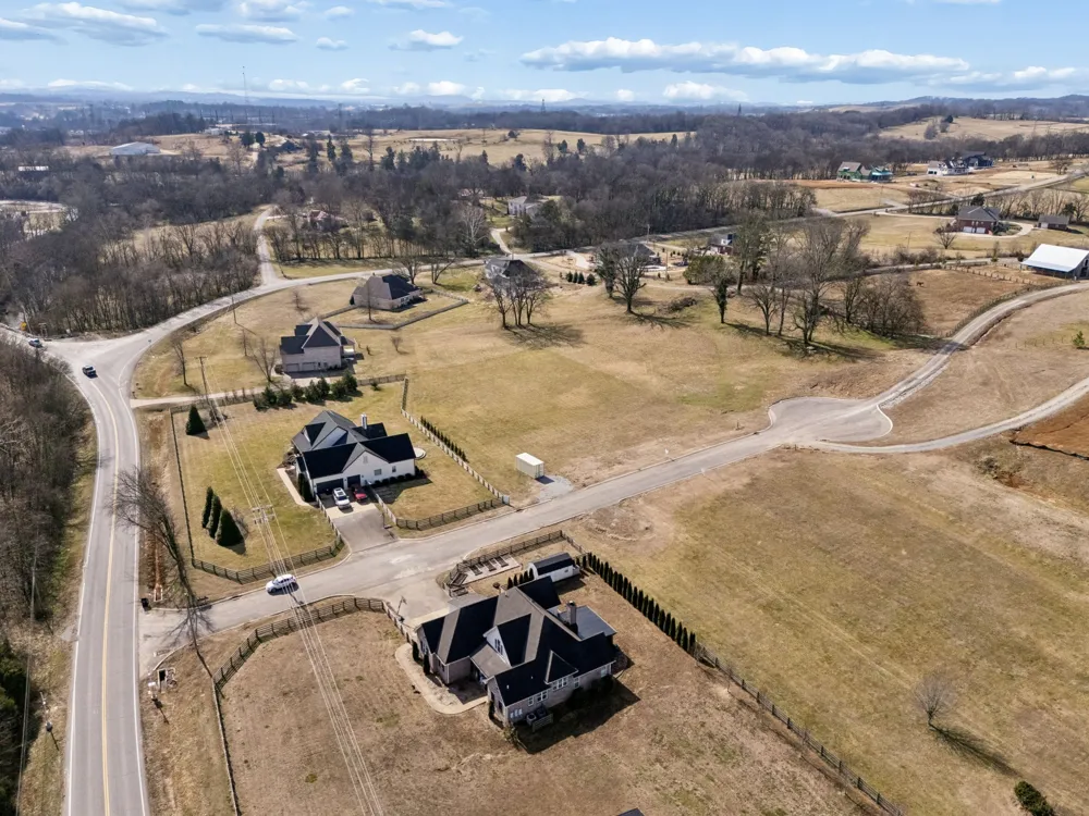 103 Heirloom Lane Columbia, TN 38401