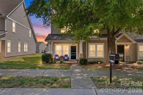 1012 Laparc Lane