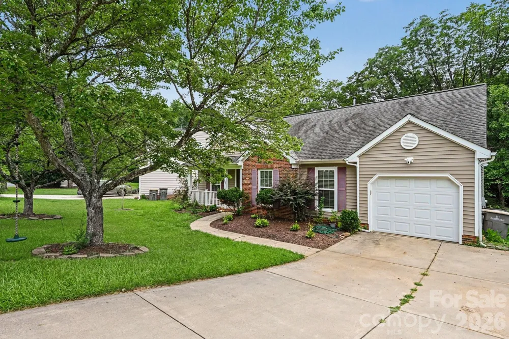 1906 Stonewyck Avenue Kannapolis, NC 28081