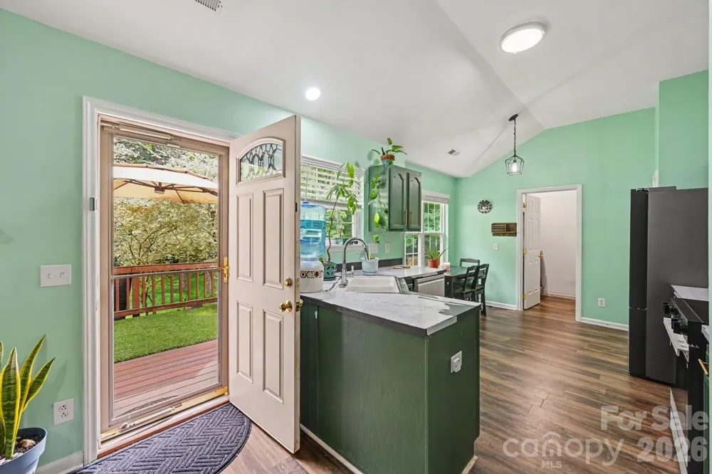 1906 Stonewyck Avenue Kannapolis, NC 28081