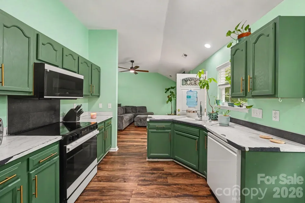 1906 Stonewyck Avenue Kannapolis, NC 28081