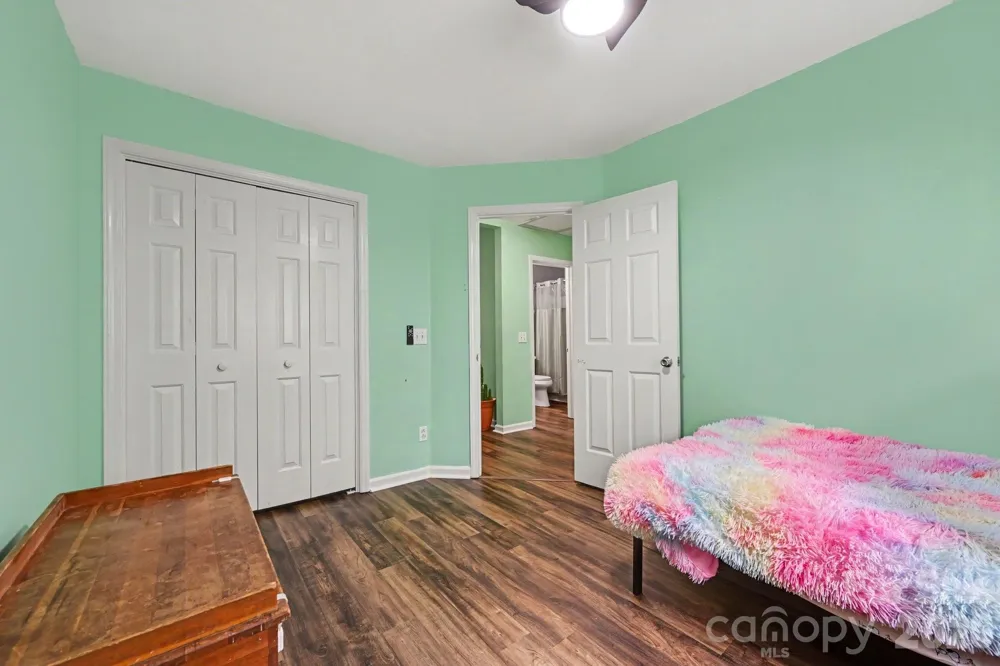 1906 Stonewyck Avenue Kannapolis, NC 28081
