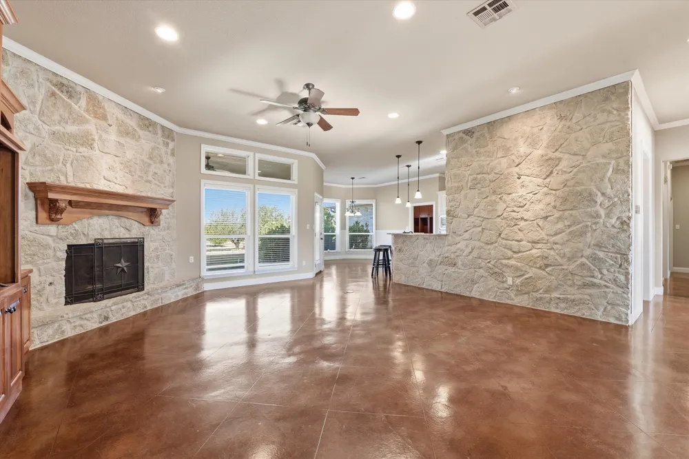 504 Casa Del Rancho Road Lorena, TX 76655