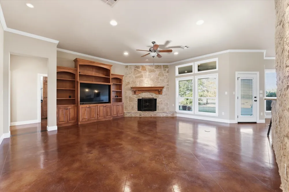 504 Casa Del Rancho Road Lorena, TX 76655
