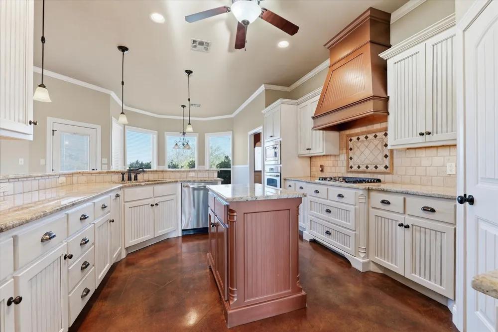 504 Casa Del Rancho Road Lorena, TX 76655