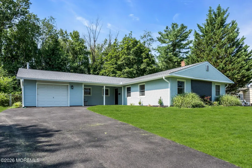 29 Evergreen Drive Willingboro, NJ 08046