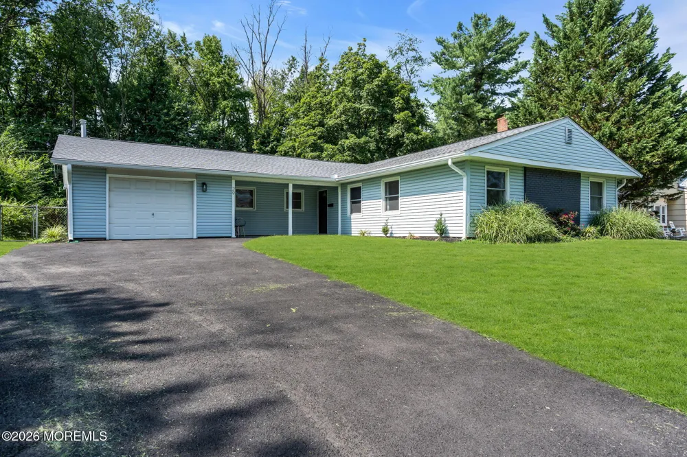 29 Evergreen Drive Willingboro, NJ 08046