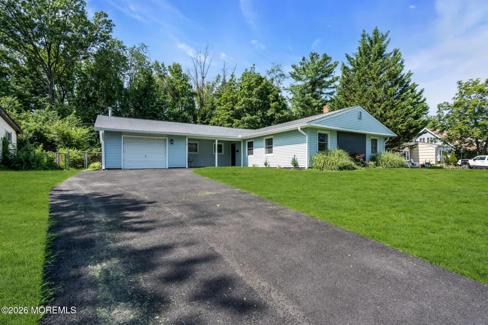 29 Evergreen Drive Willingboro, NJ 08046