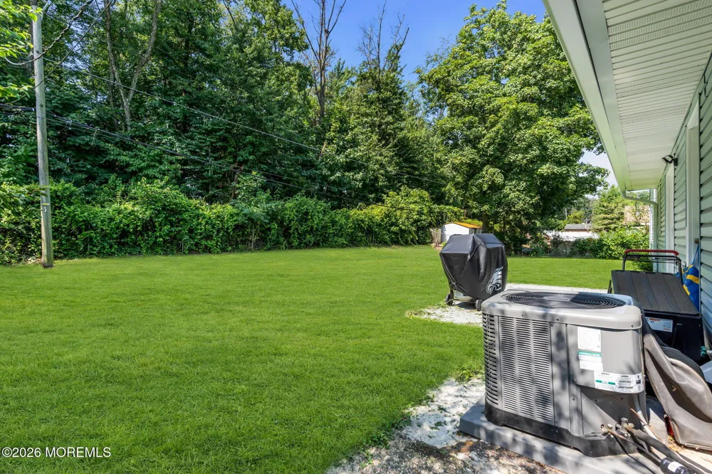 29 Evergreen Drive Willingboro, NJ 08046